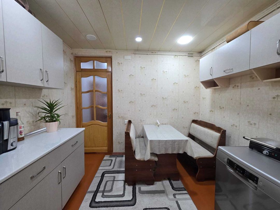 Satılır 2 otaqlı köhnə tikili 60 m² — Mənzil, Bakı (7)
