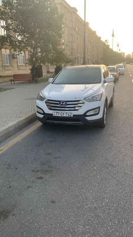Avtomobil icarəsi Hyundai Santafe — Bakı