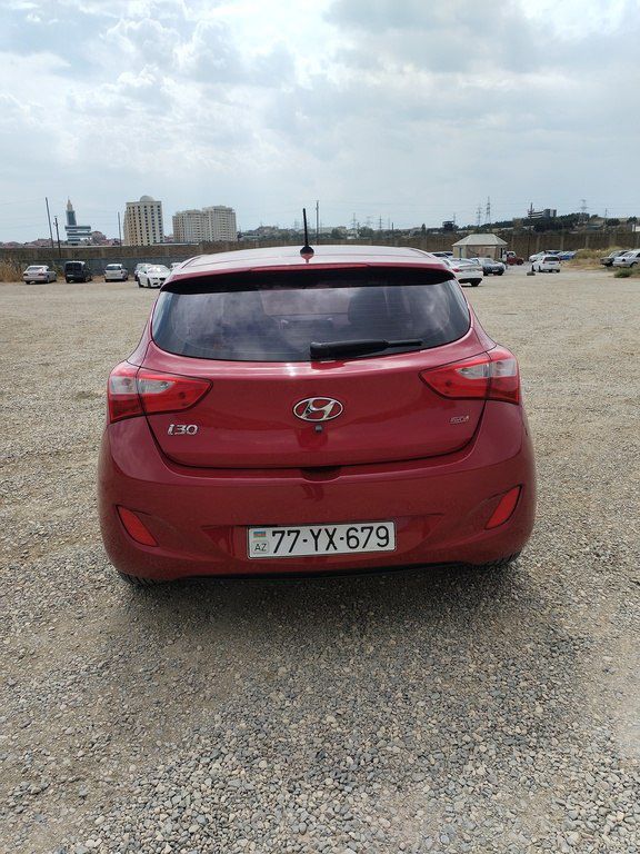 Hyundai i30, 1.6 L, 2014 il, 152 000 km — Avtomobillər, Bakı (2)