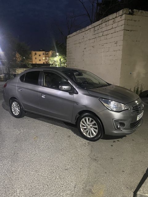 Mitsubishi Attrage, 2015 il icarəsi — Bakı