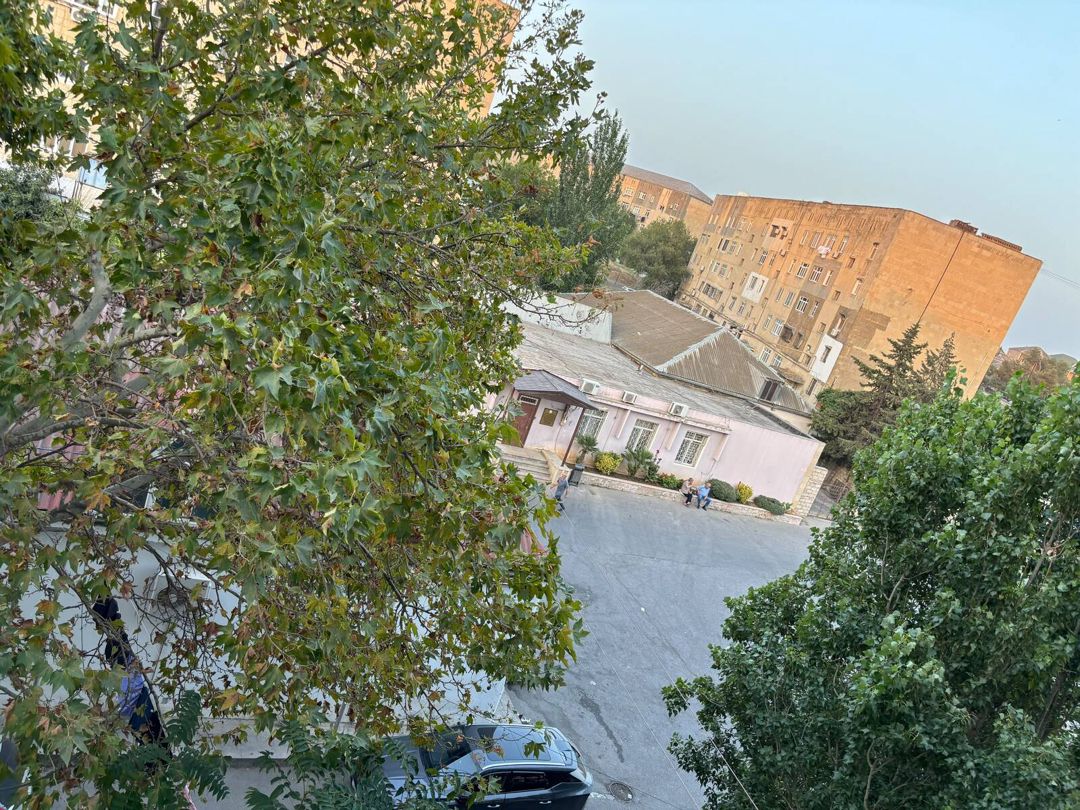 Satılır 3 otaqlı köhnə tikili 80 m² — Mənzil, Bakı (11)