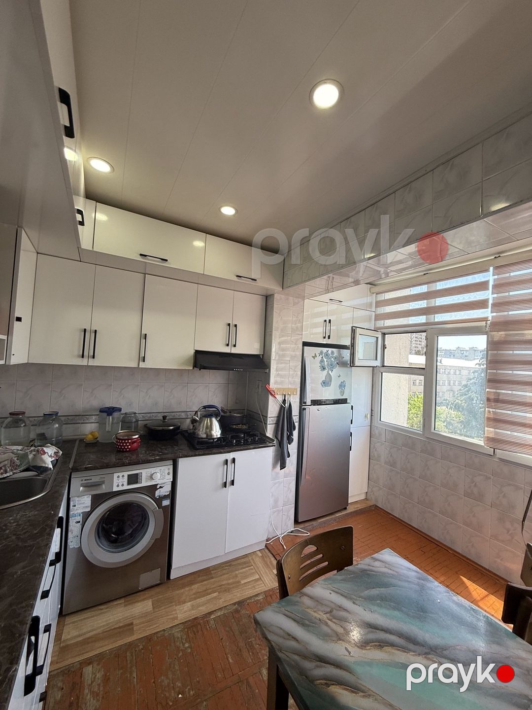 Satılır 4 otaqlı köhnə tikili 101 m² — Mənzil, Bakı (9)