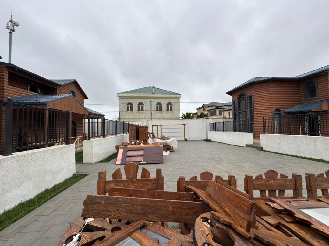 Satılır 15 otaqlı həyət evi/bağ evi 800 m² — Ev, villa, Bakı (2)