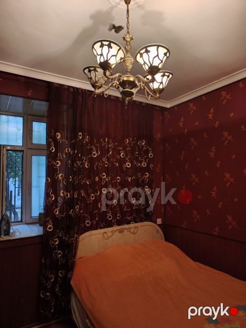 Satılır 2 otaqlı köhnə tikili 35 m²
