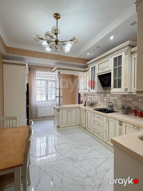 Satılır 3 otaqlı yeni tikili 154 m²