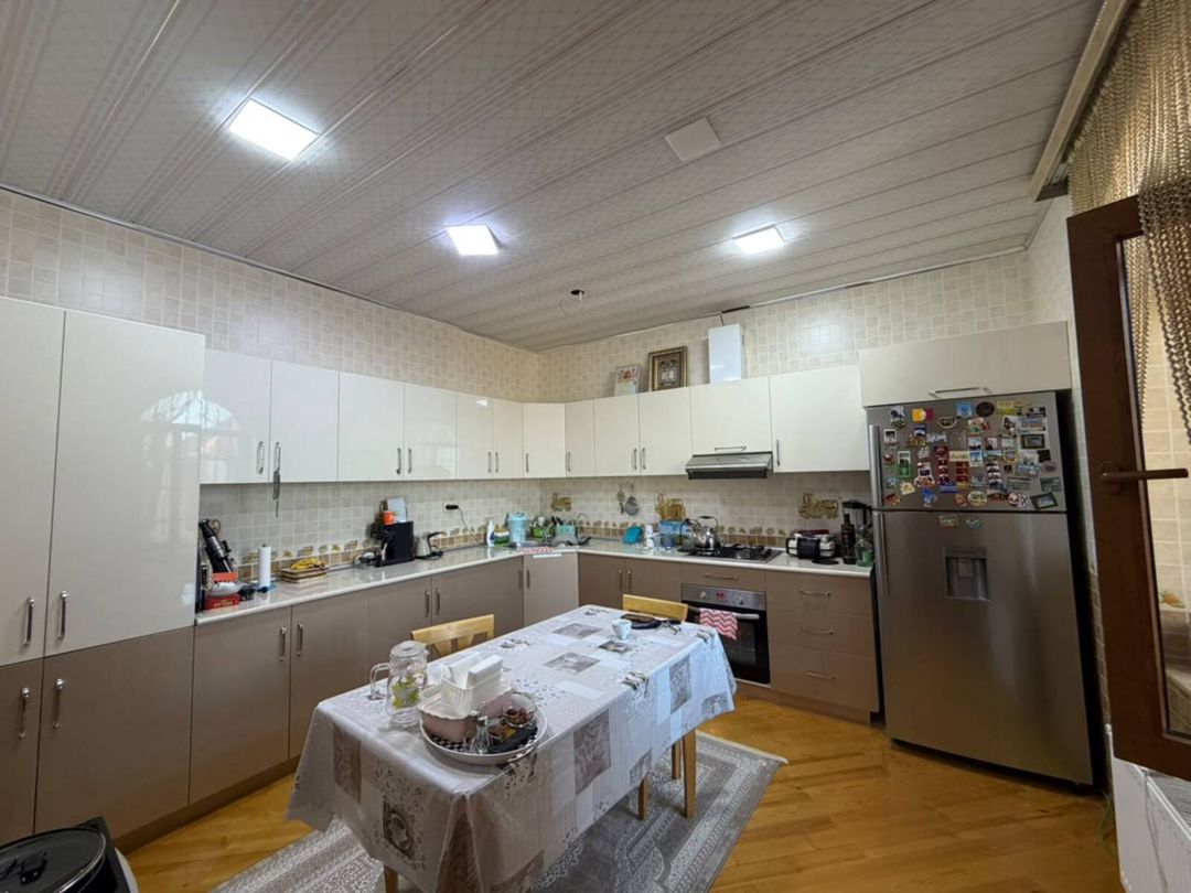 Satılır 5 otaqlı həyət evi/bağ evi 201 m² — Ev, villa, Bakı (11)
