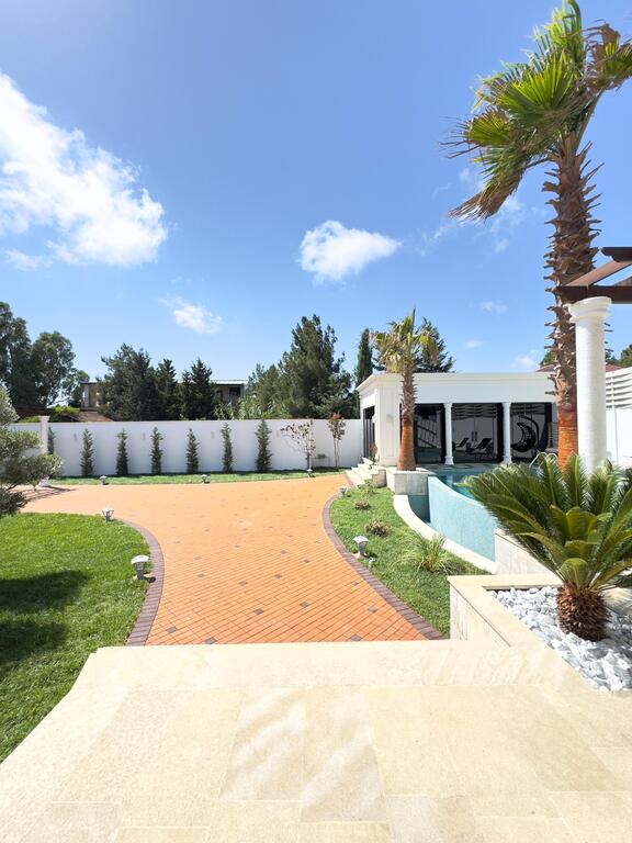 Satılır 5 otaqlı həyət evi/bağ evi 300 m² — Ev, villa, Bakı (8)
