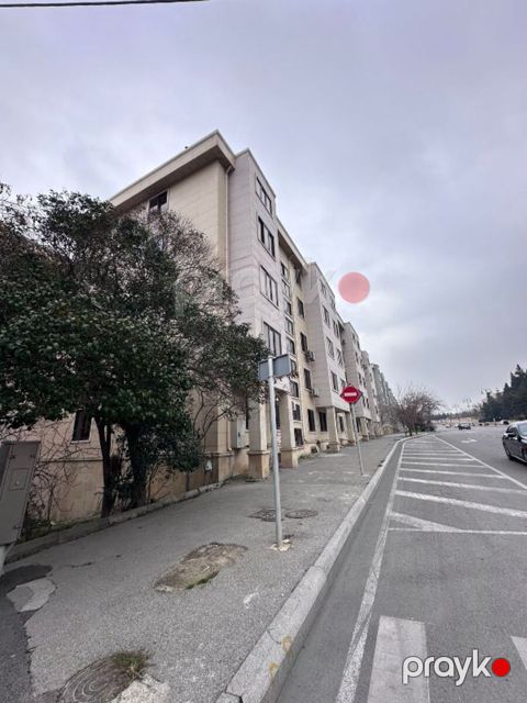 Satılır 2 otaqlı köhnə tikili 48 m²