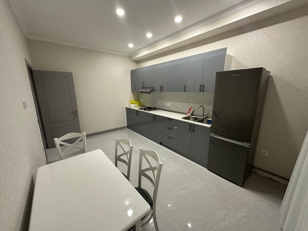 İcarəyə verilir 2 otaqlı yeni tikili 100 m² — Mənzil, Bakı