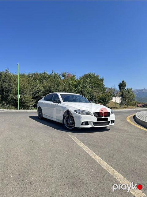 BMW 528, 2.0 L, 2014 il, 123 000 km