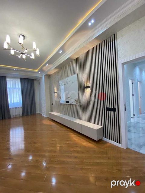 Satılır 3 otaqlı yeni tikili 132 m²