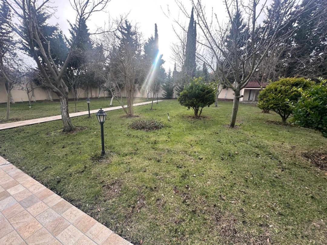 Satılır 5 otaqlı həyət evi/bağ evi 350 m² — Ev, villa, Bakı (2)