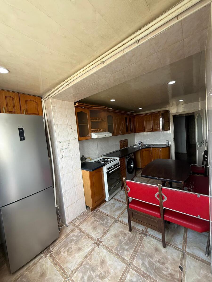 İcarəyə verilir 4 otaqlı köhnə tikili 120 m² — Mənzil, Bakı (9)