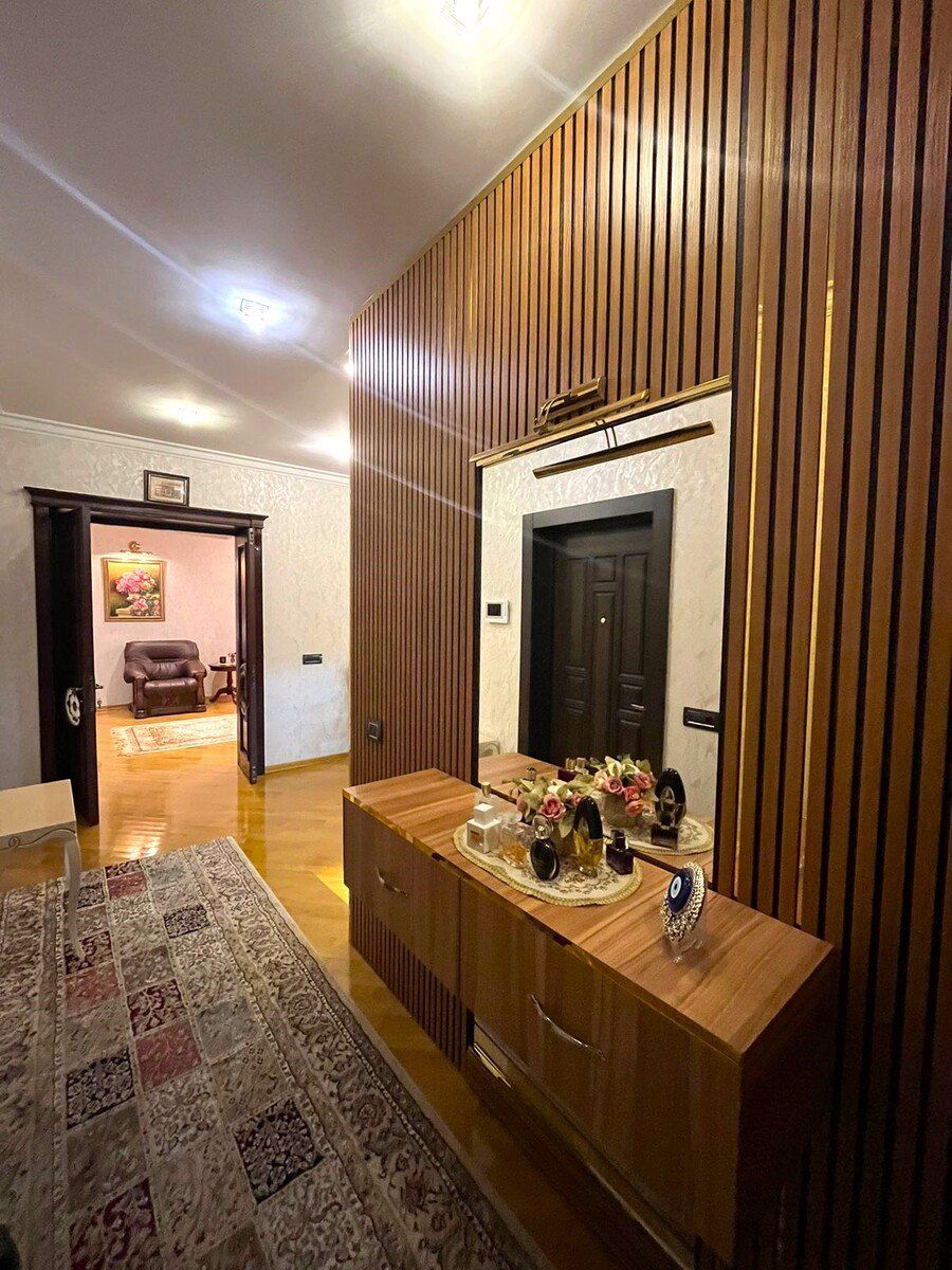Satılır 5 otaqlı yeni tikili 235 m² — Mənzil, Bakı (7)
