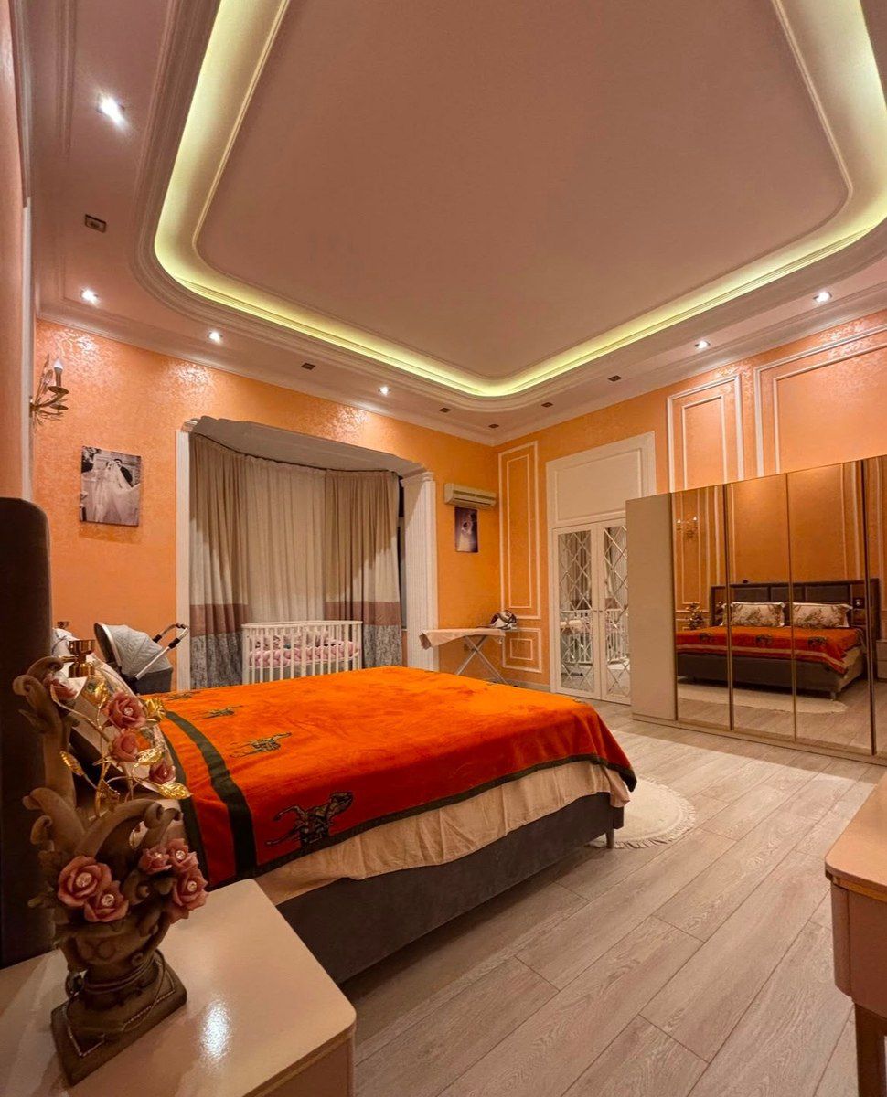 Satılır 3 otaqlı köhnə tikili 108 m² — Mənzil, Bakı (2)