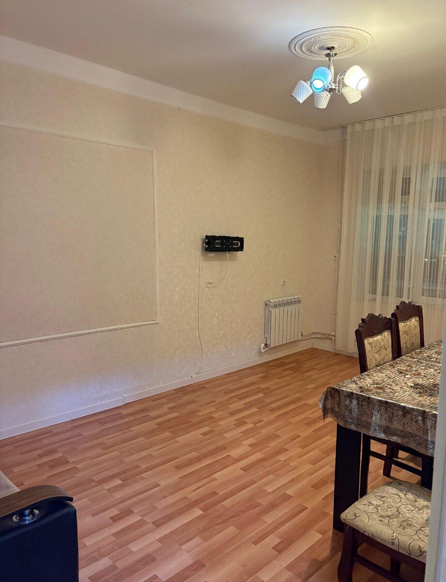İcarəyə verilir 3 otaqlı köhnə tikili 95 m² — Mənzil, Bakı (2)