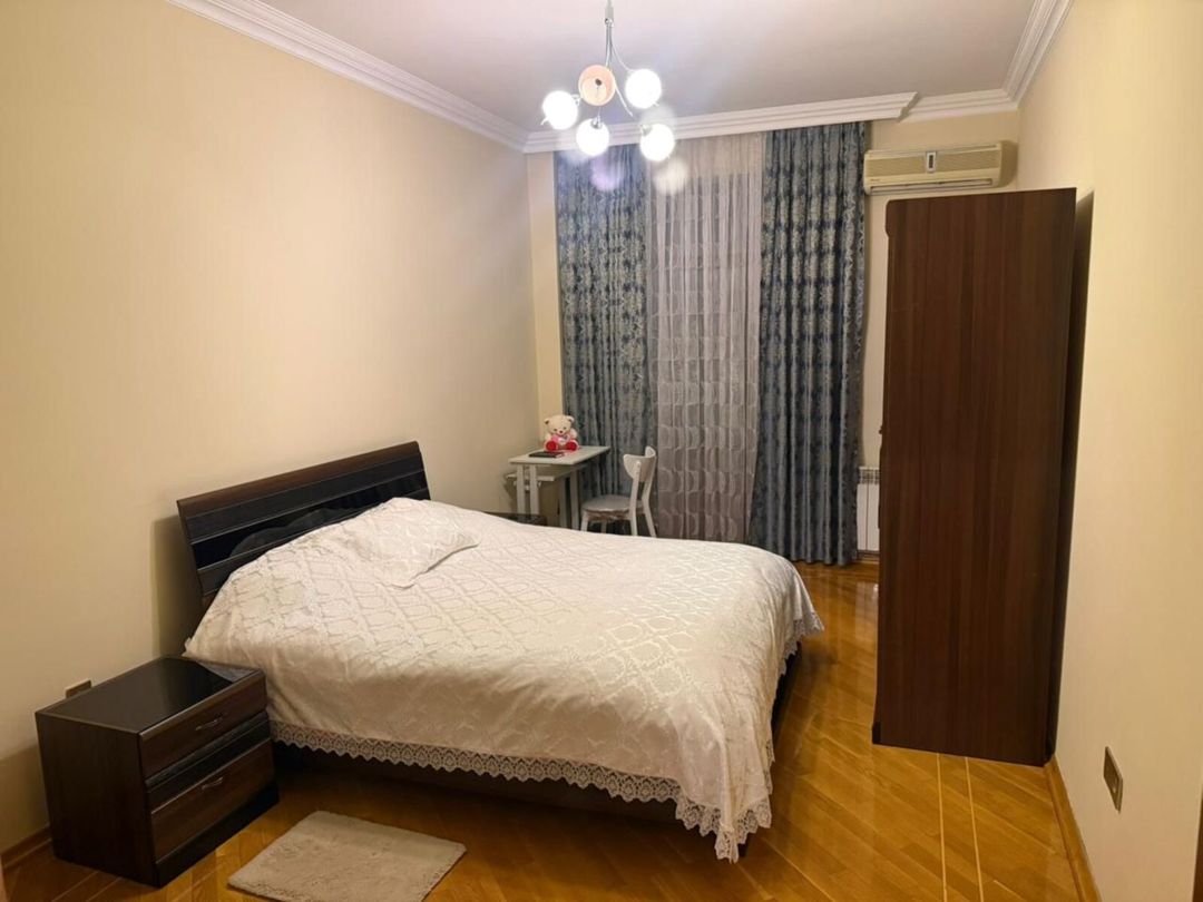 Satılır 4 otaqlı yeni tikili 213 m² — Mənzil, Bakı (11)