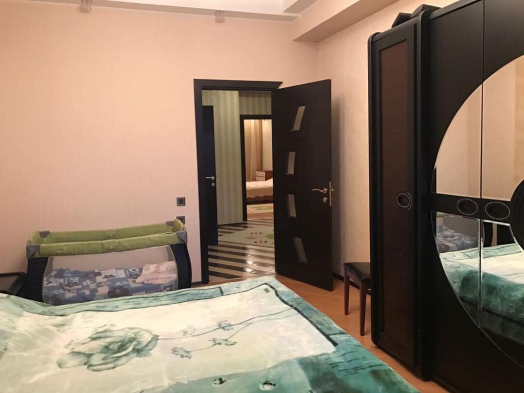İcarəyə verilir 3 otaqlı yeni tikili 130 m² — Mənzil, Bakı (9)