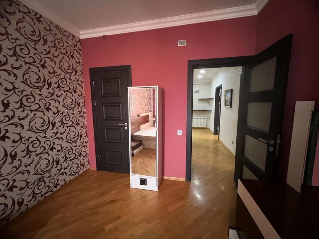 İcarəyə verilir 3 otaqlı yeni tikili 135 m² — Mənzil, Bakı (8)