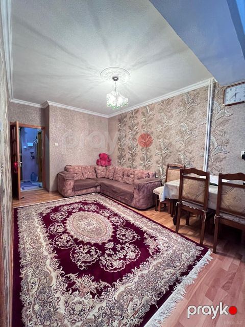 Satılır 2 otaqlı köhnə tikili 42 m²