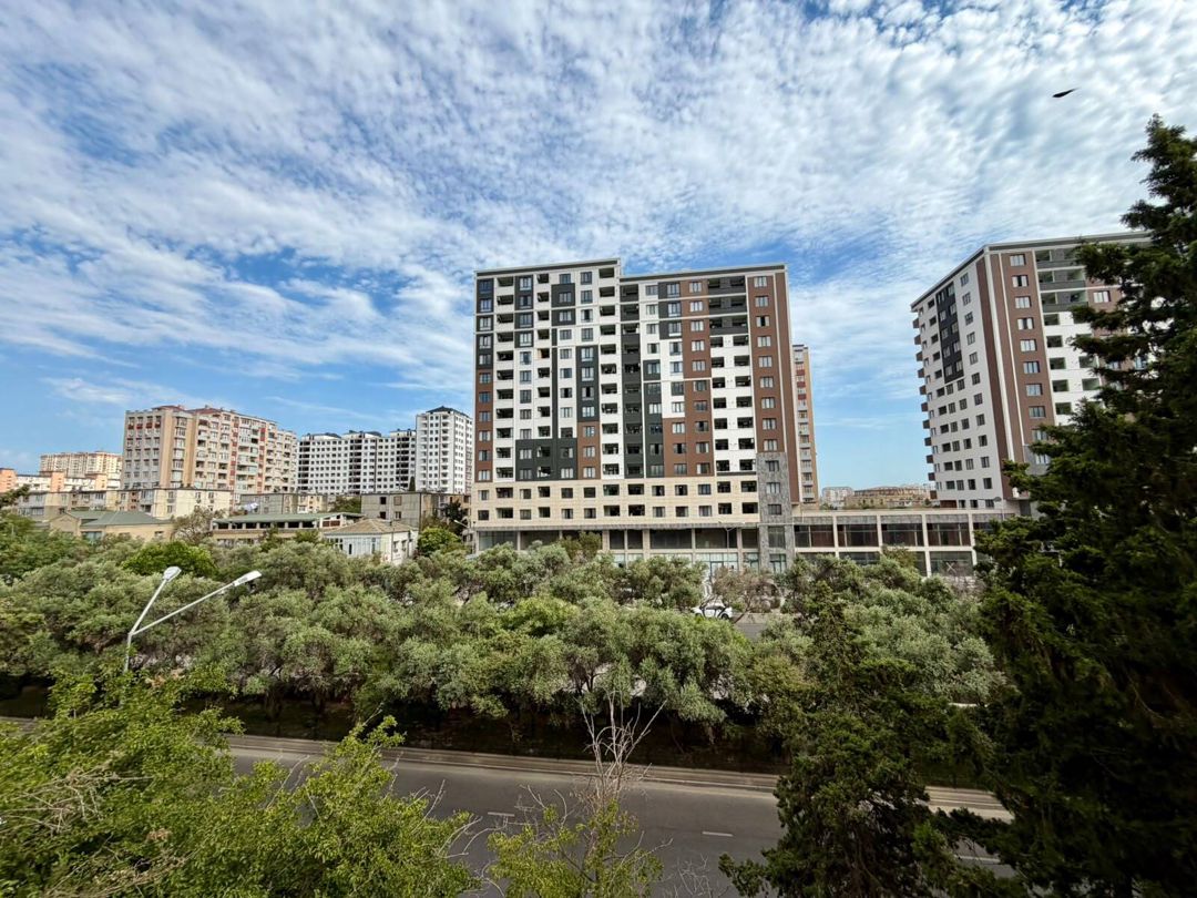 Satılır 2 otaqlı köhnə tikili 57 m² — Mənzil, Bakı (2)
