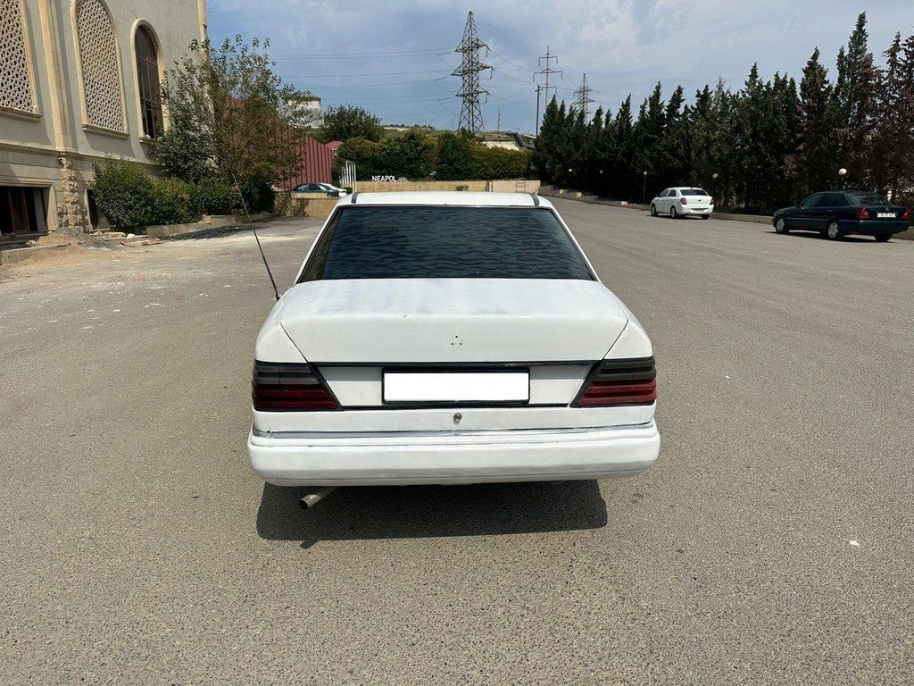 Mercedes 200 D, 2.0 L, 1990 il, 259 600 km — Avtomobillər, Bakı (2)