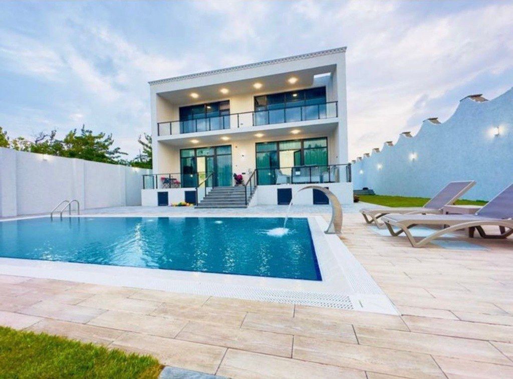 İcarəyə verilir 5 otaqlı həyət evi/bağ evi 250 m² — Ev, villa, Bakı