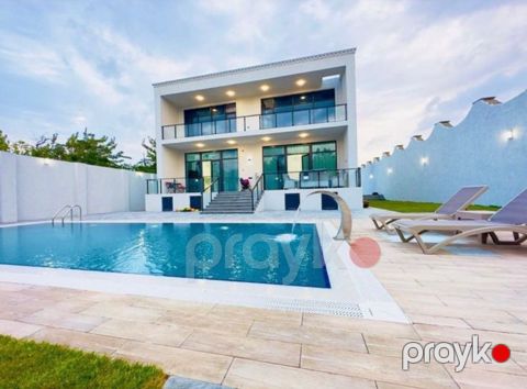 İcarəyə verilir 5 otaqlı həyət evi/bağ evi 250 m²