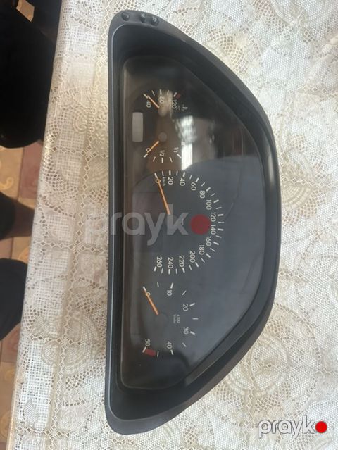 Ekranlar tam işlək vəziyyətdədir Pribor.w210 elektron sürət — Gəncə