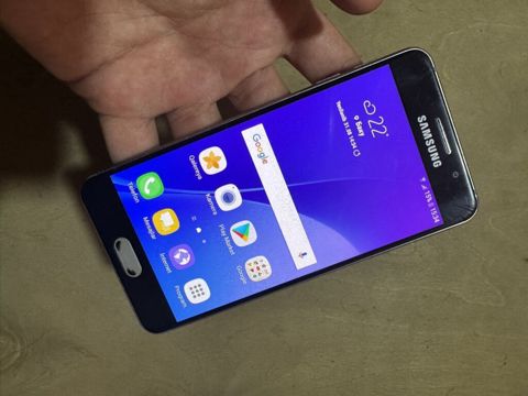 Samsung Galaxy A3 2016, 16 GB, rəng - Qara, İki sim kartlı — Bakı