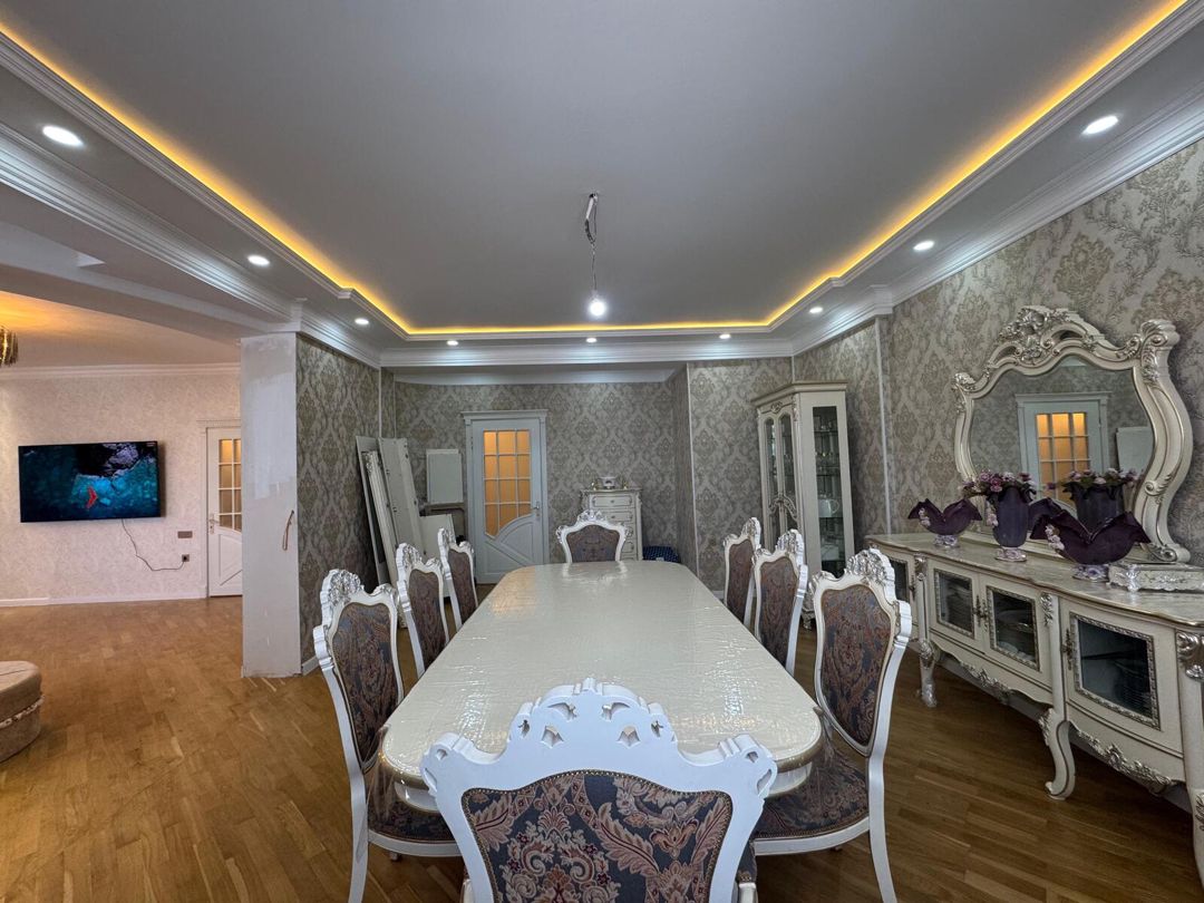 Satılır 4 otaqlı yeni tikili 210 m² — Mənzil, Bakı (10)