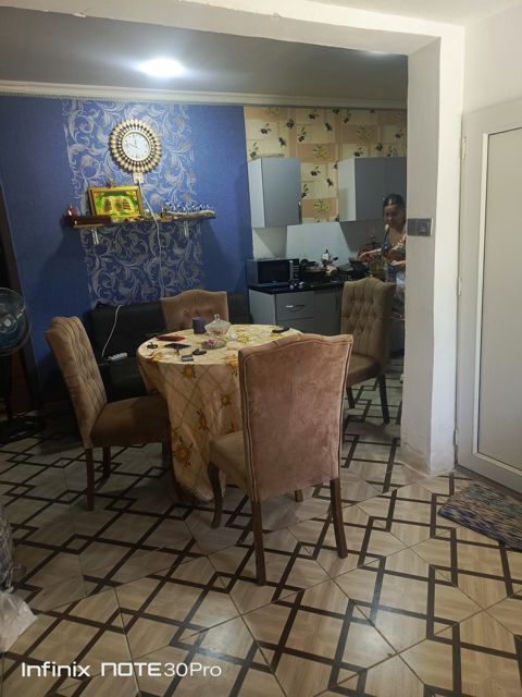 Satılır 2 otaqlı köhnə tikili 81 m² — Bakı