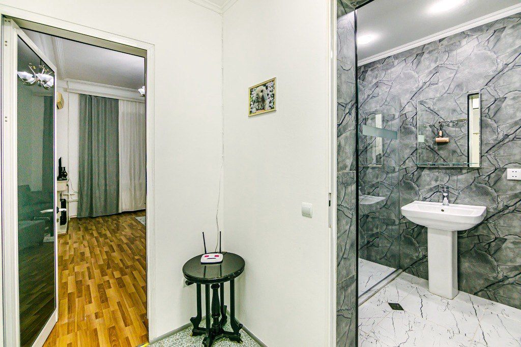 İcarəyə verilir 3 otaqlı köhnə tikili 103 m² — Mənzil, Bakı (5)