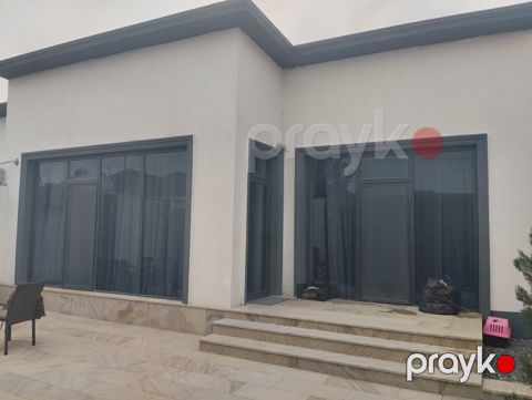 Satılır 4 otaqlı həyət evi/bağ evi 110 m²