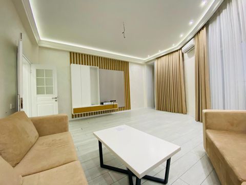Satılır 3 otaqlı yeni tikili 130 m² — Bakı