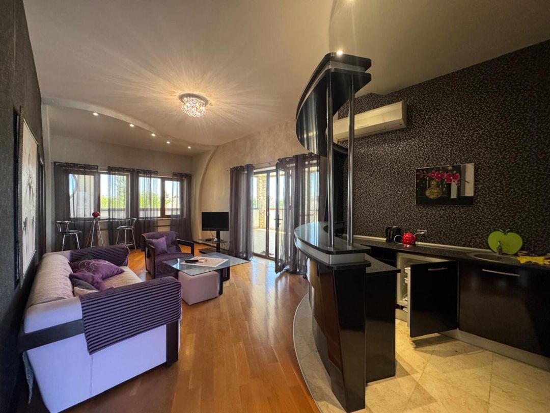 Satılır 9 otaqlı həyət evi/bağ evi 550 m² — Ev, villa, Bakı (6)