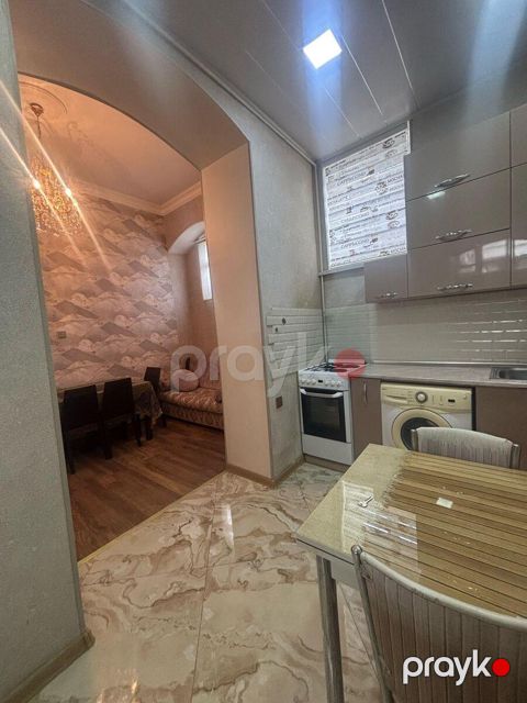 3-otaqlı mənzil kirayə verilir, Sahil m., 80 m²