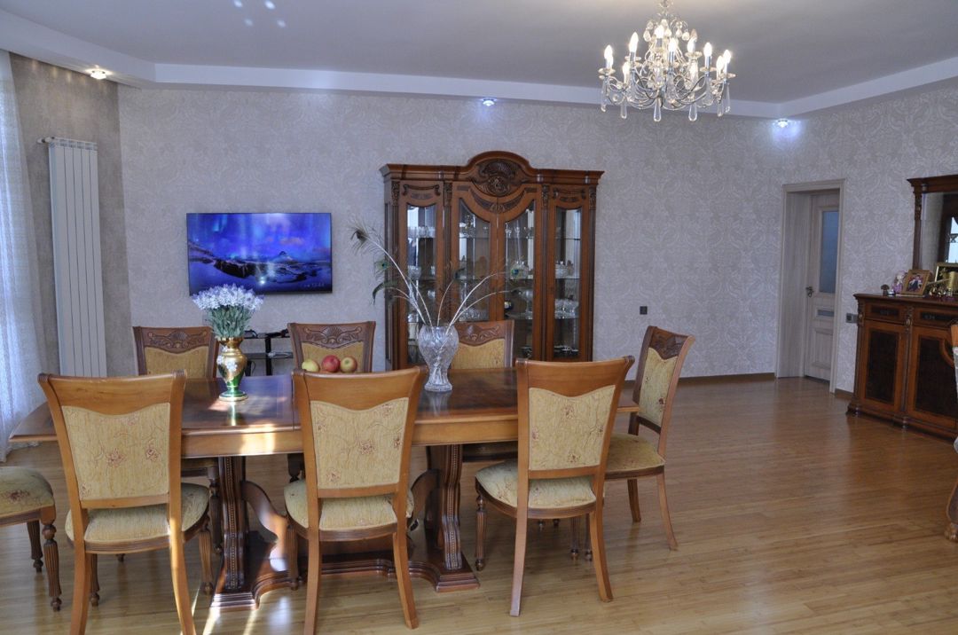 Satılır 4 otaqlı yeni tikili 192 m² — Mənzil, Bakı (2)