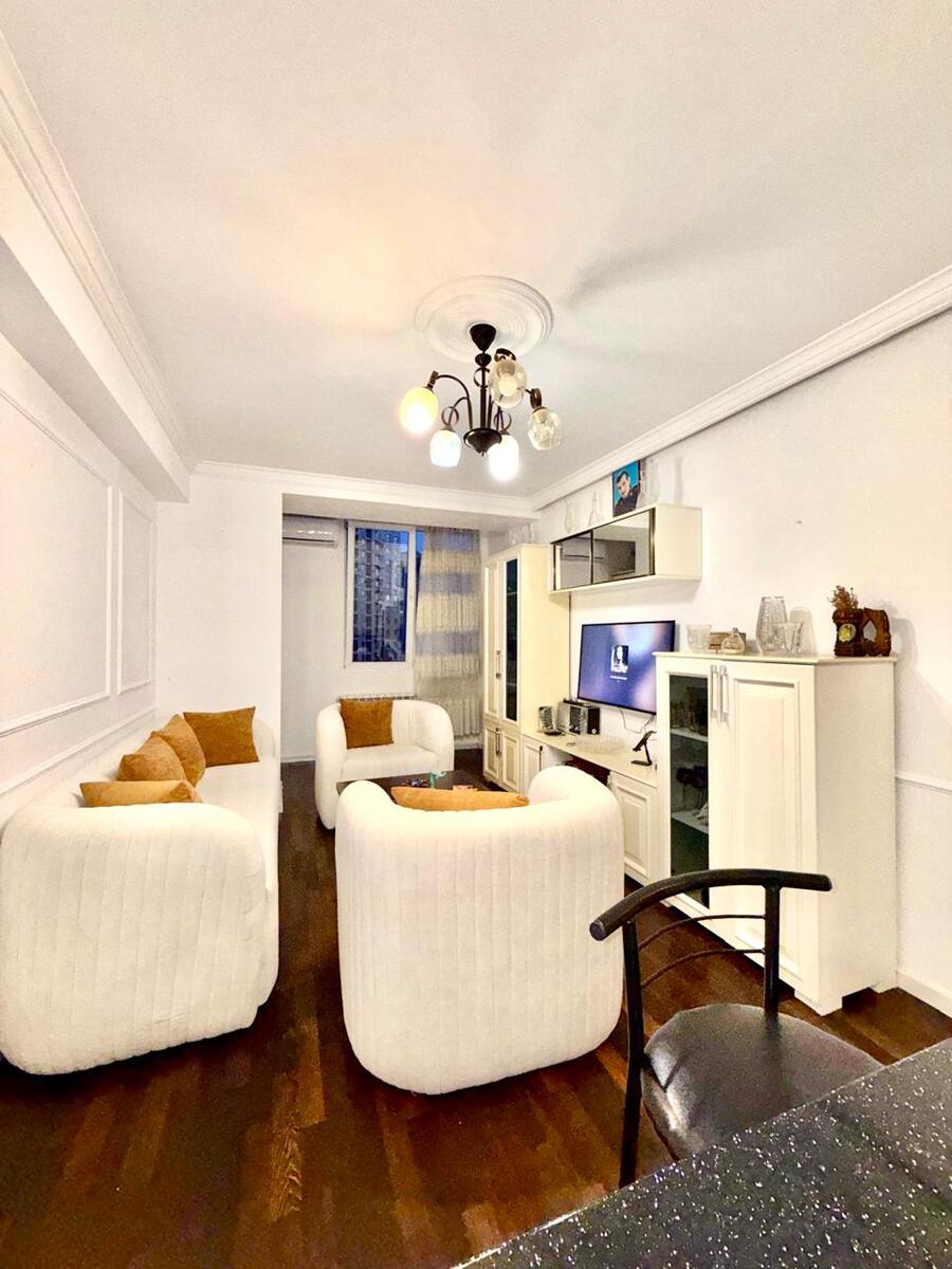 Satılır 2 otaqlı köhnə tikili 50 m² — Mənzil, Bakı (3)