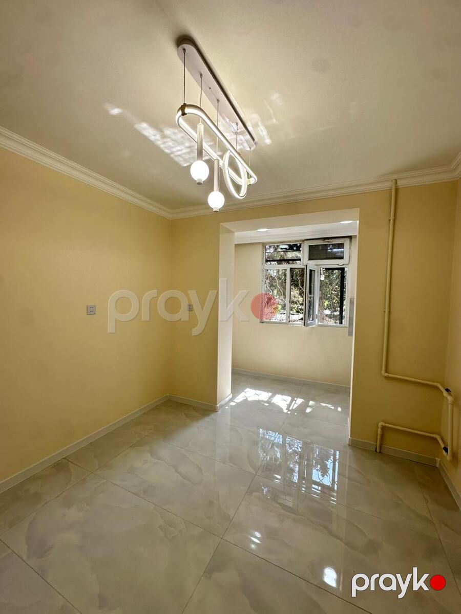 Satılır 4 otaqlı köhnə tikili 105 m² — Mənzil, Bakı (9)
