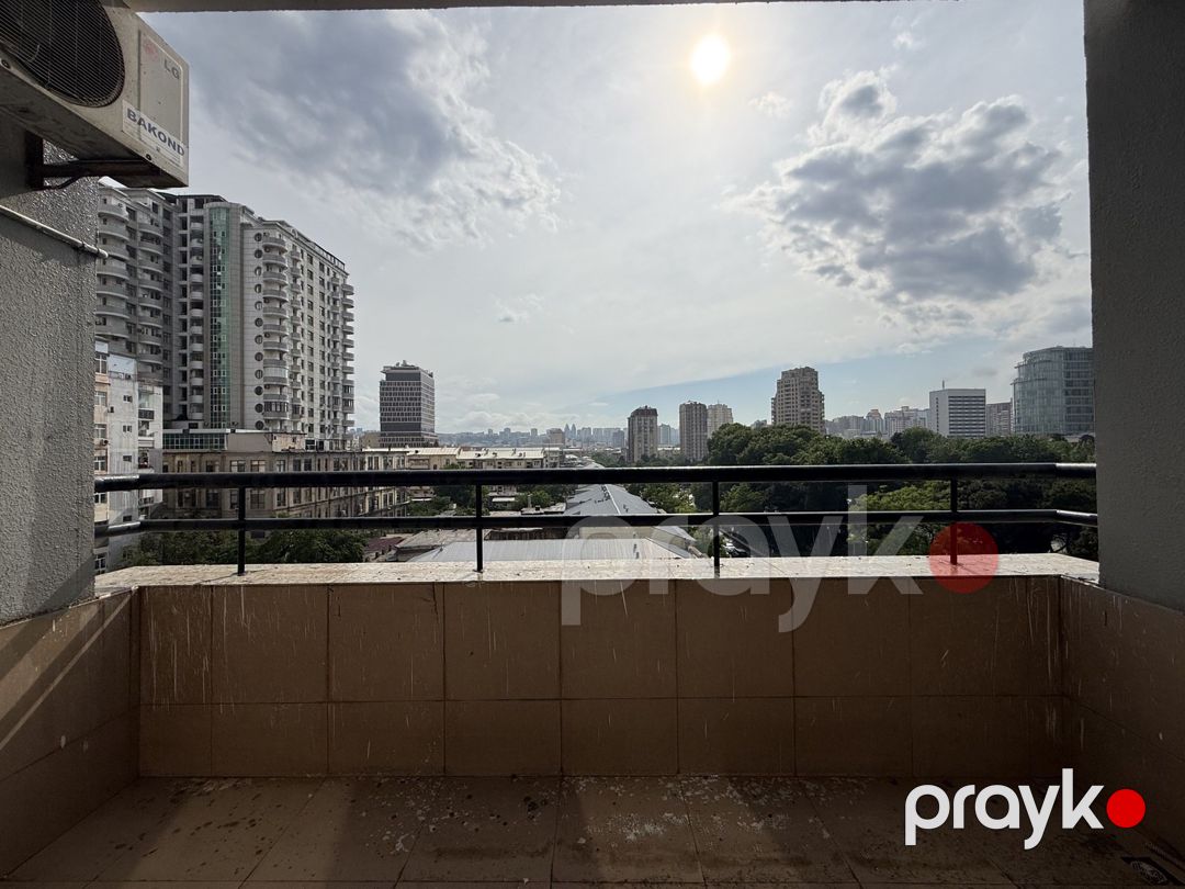 Satılır 4 otaqlı yeni tikili 240 m² — Mənzil, Bakı (7)
