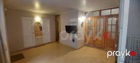 Satılır 1 otaqlı köhnə tikili 57 m²