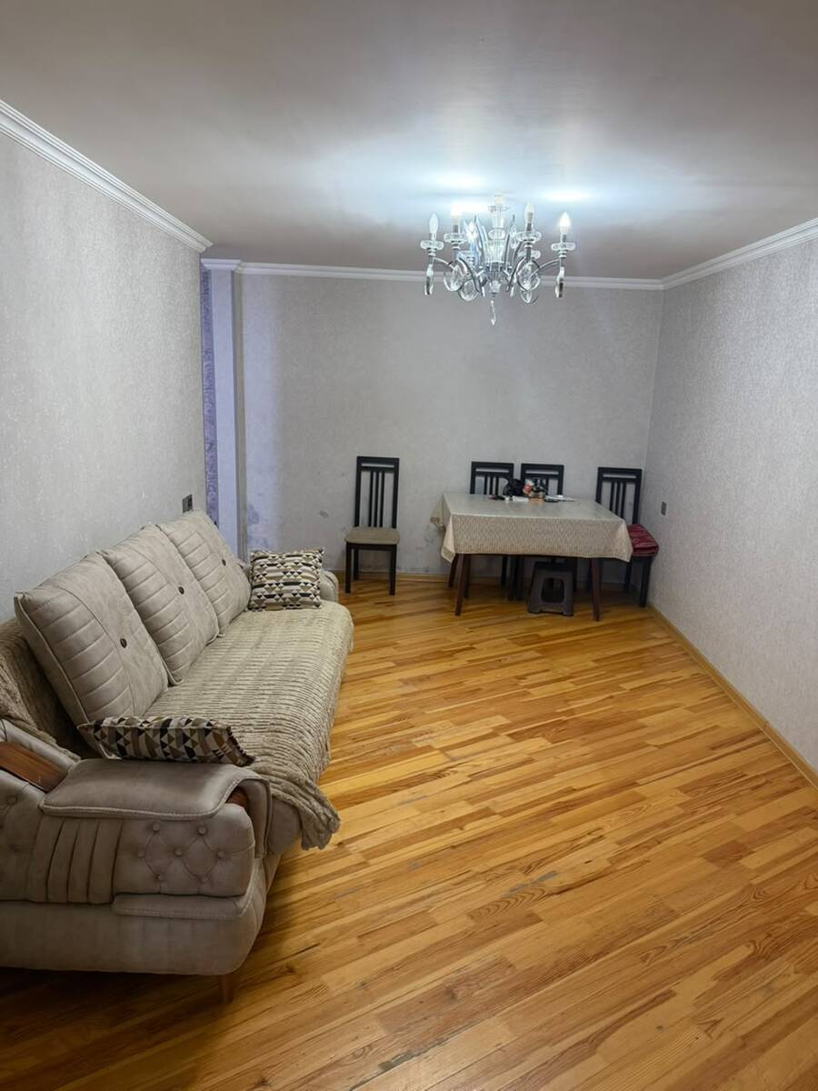 Satılır 2 otaqlı köhnə tikili 52 m² — Mənzil, Bakı
