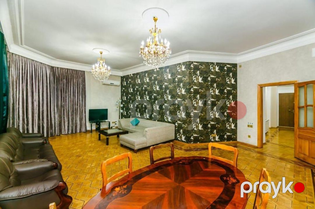 Satılır 5 otaqlı köhnə tikili 320 m² — Mənzil, Bakı (6)