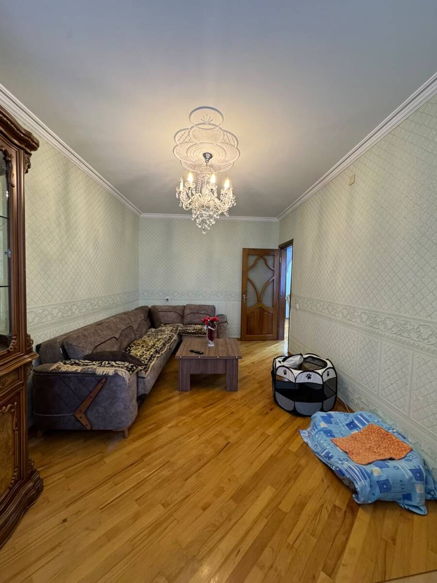 Satılır 4 otaqlı köhnə tikili 110 m² — Mənzil, Bakı (2)