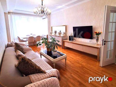 Satılır 3 otaqlı yeni tikili 110 m²