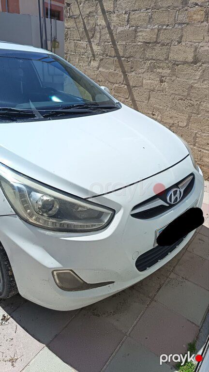 Hyundai Accent, 1.6 L, 2013 il, 426 000 km