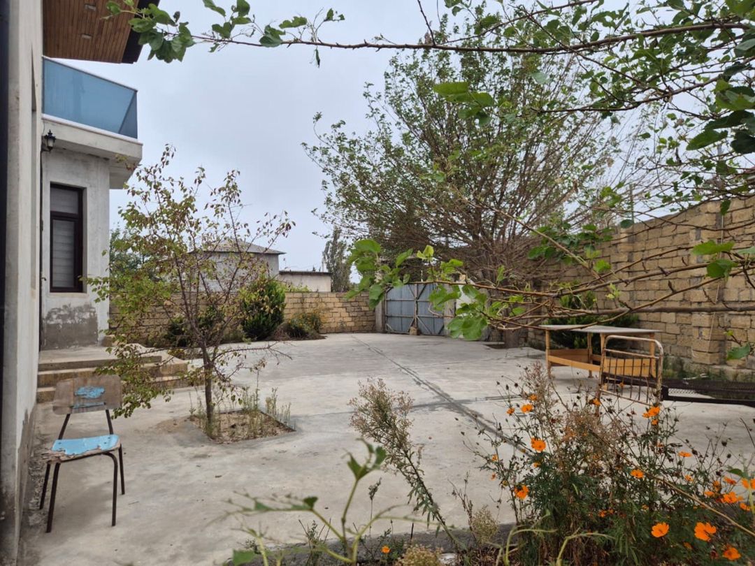 Satılır 4 otaqlı həyət evi/bağ evi 200 m² — Ev, villa, Bakı (5)