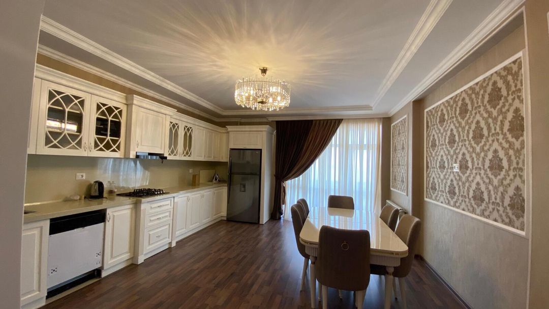 Satılır 5 otaqlı yeni tikili 285 m² — Mənzil, Bakı (3)