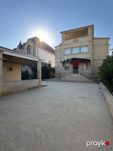 Satılır 8 otaqlı həyət evi/bağ evi 500 m²